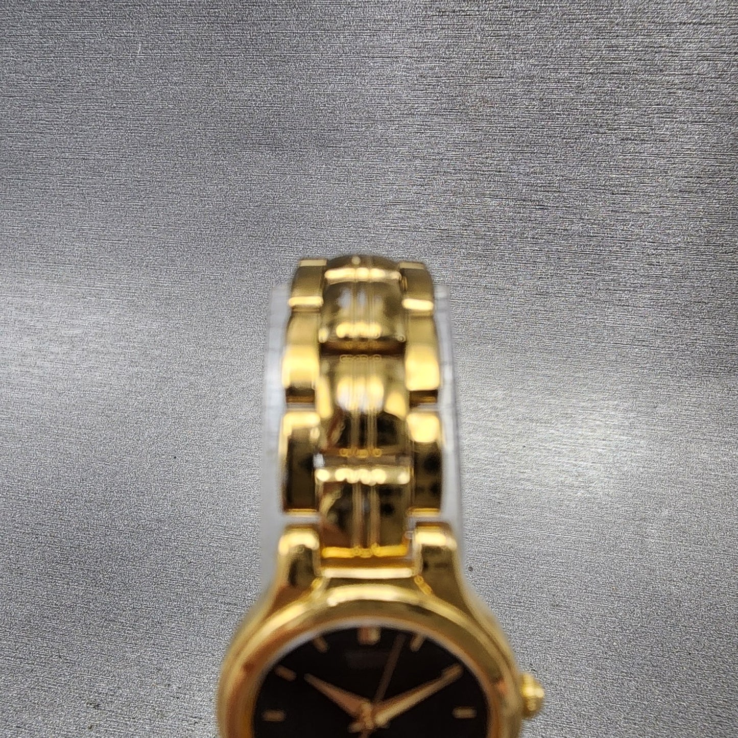 Seiko Watch Women 21mm Black Dial Gold Tone Round V4011111 New Battery4