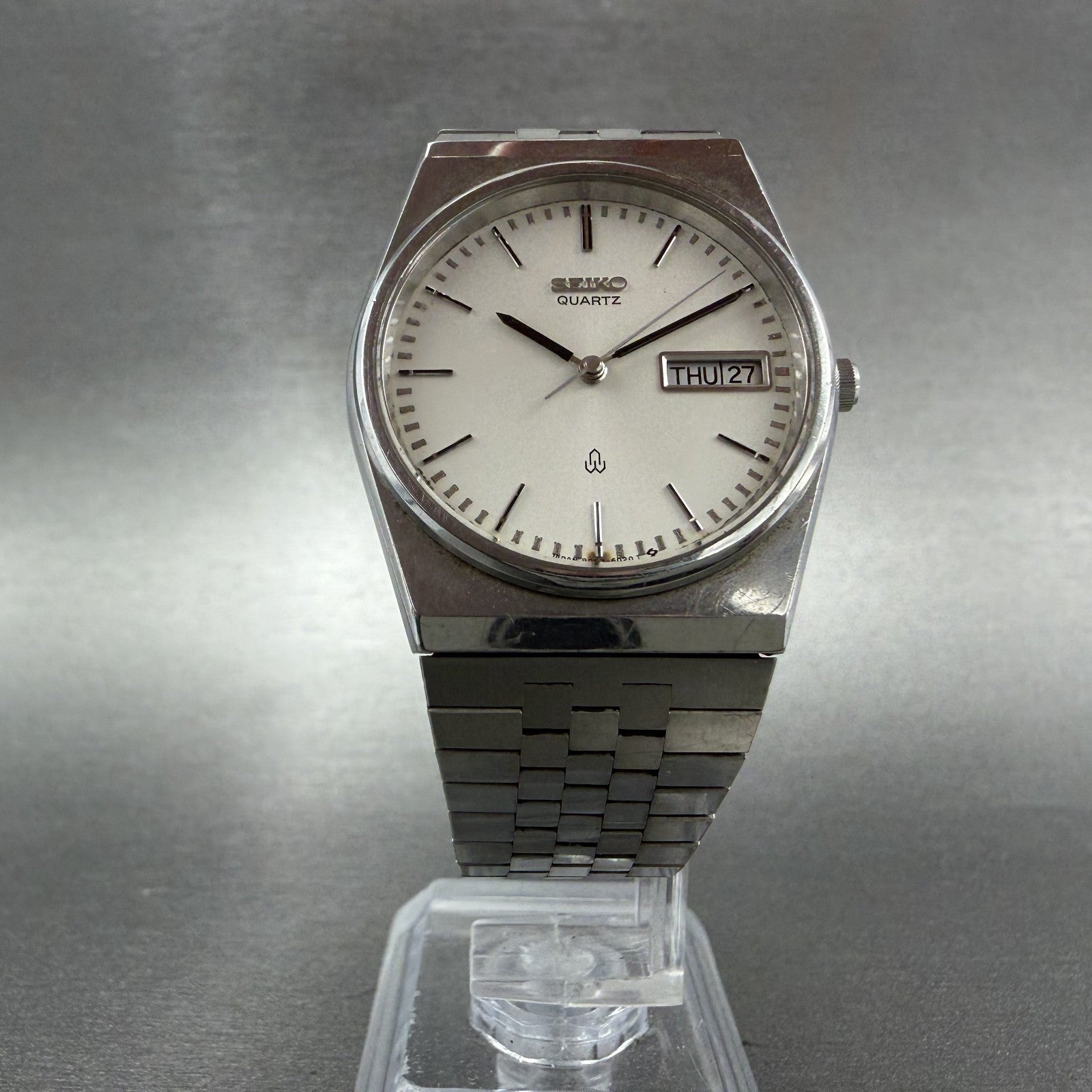 Seiko Majesta Watch Men 32mm Silver Dial Silver Tone Daydate 9063-602B New Batt5