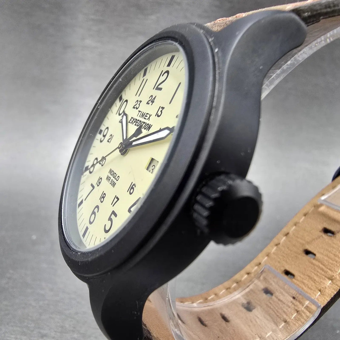 Timex Expedition Scout Watch Men 40mm Cream Dial Black Tone Date Round New BattP2