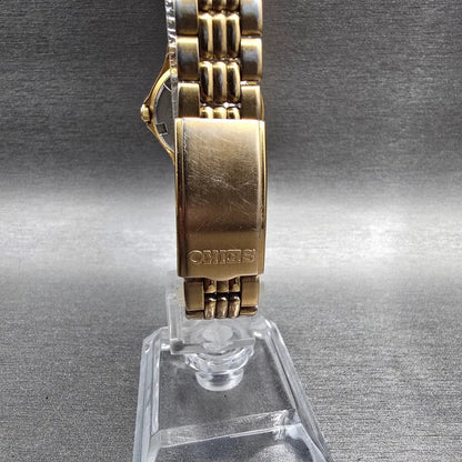 Seiko Sports 50 Watch Women 26mm Gold Dial Gold Tone Date 7N82-0271 New Battery7