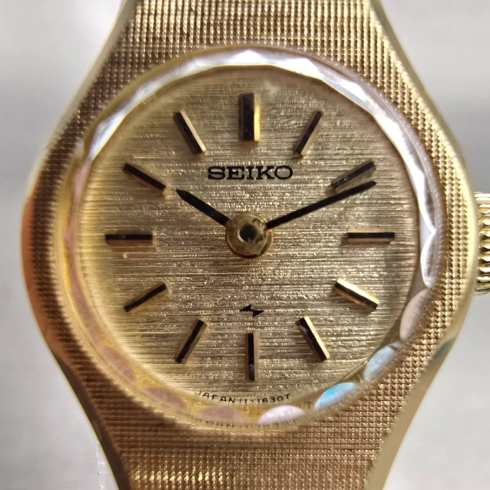 Seiko Watch Women 17mm Gold Dial Gold Tone Round 11-0639 Manual Wind Works VTG1