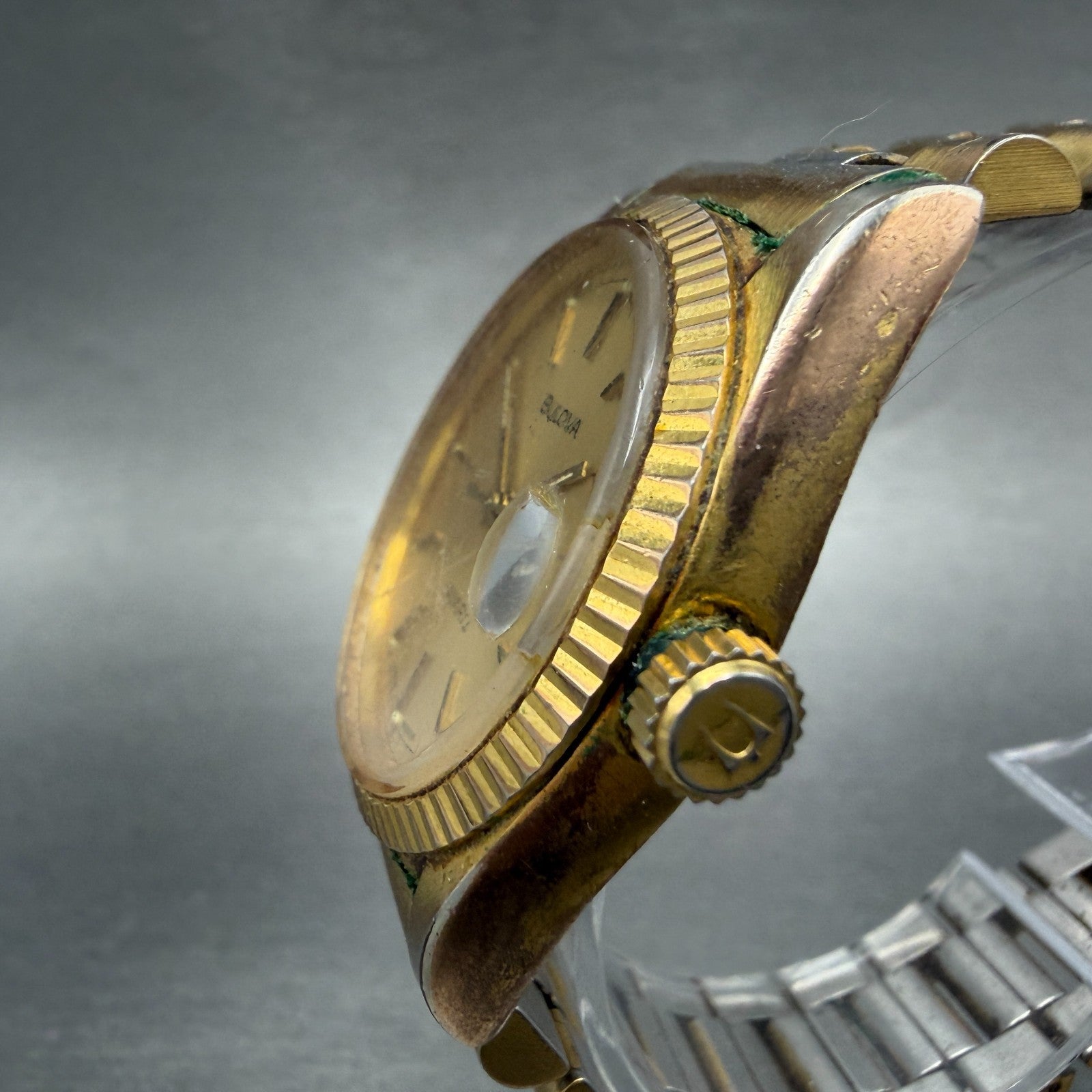 Bulova Watch Men 36mm Gold Dial Gold Tone Date Round 82336 PARTS3