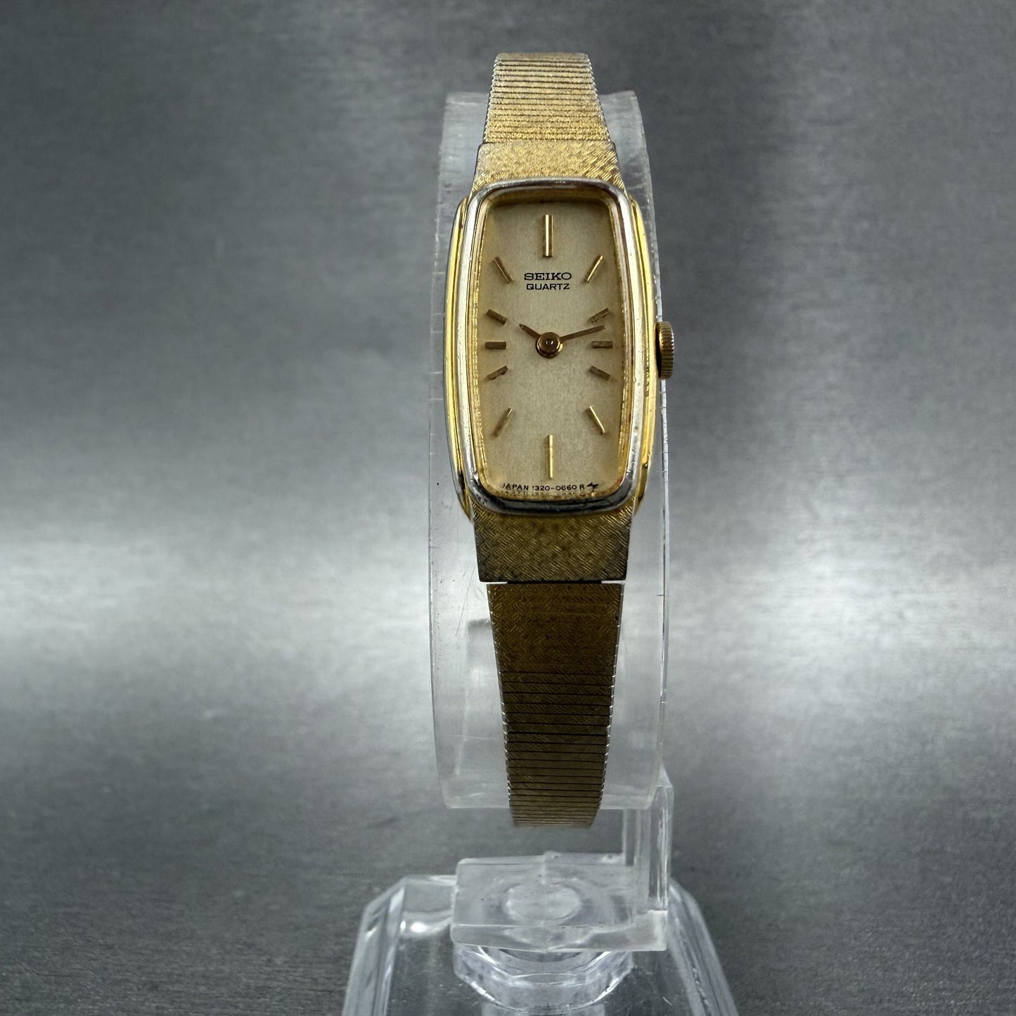 Seiko Tank Watch Women 13mm Champagne Dial Gold Tone 13205549 New Battery5