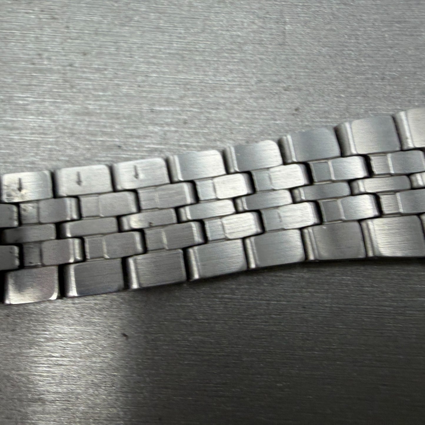 Seiko Bracelet 18mm Two Tone Stainless Steel 4A4K1C1 Tri-Folding Clasp11