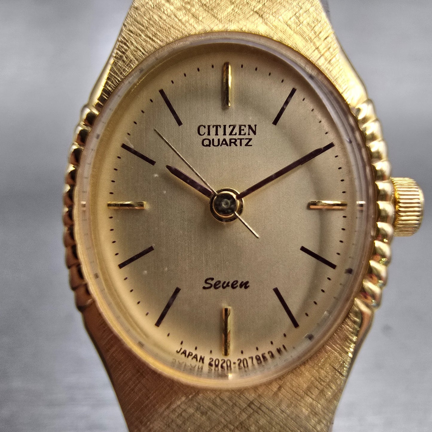 Citizen Watch Women 18mm Champagne Dial Gold Tone Oval 2030-205308 New Battery1