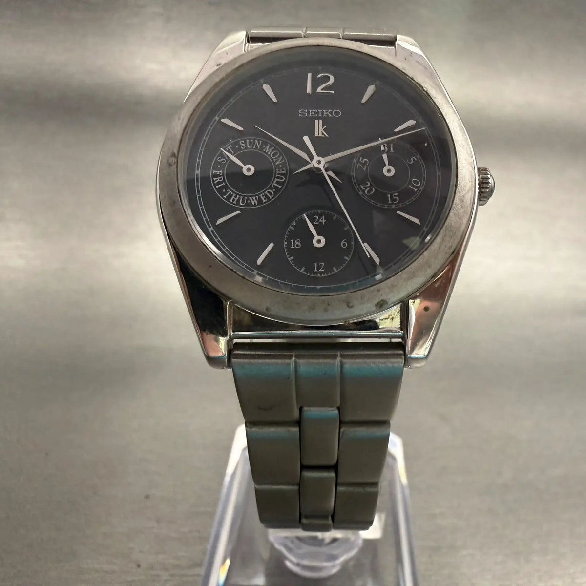 Seiko Lukia Watch Women 32mm Black Dial Silver Tone Daydate 5Y89-0A10 New Batt5