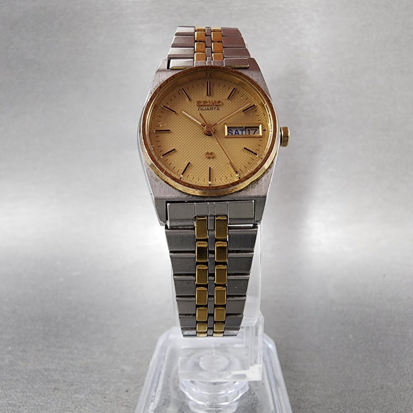 Seiko SQ Watch Women 23mm Champagne Dial Two Tone Dyadate 2a230029 New Batt ABC5