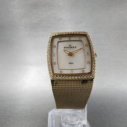 Skagen Tank Watch Women 27mm MOP Dial Gold Tone Rectangle 384SGG New Battery5