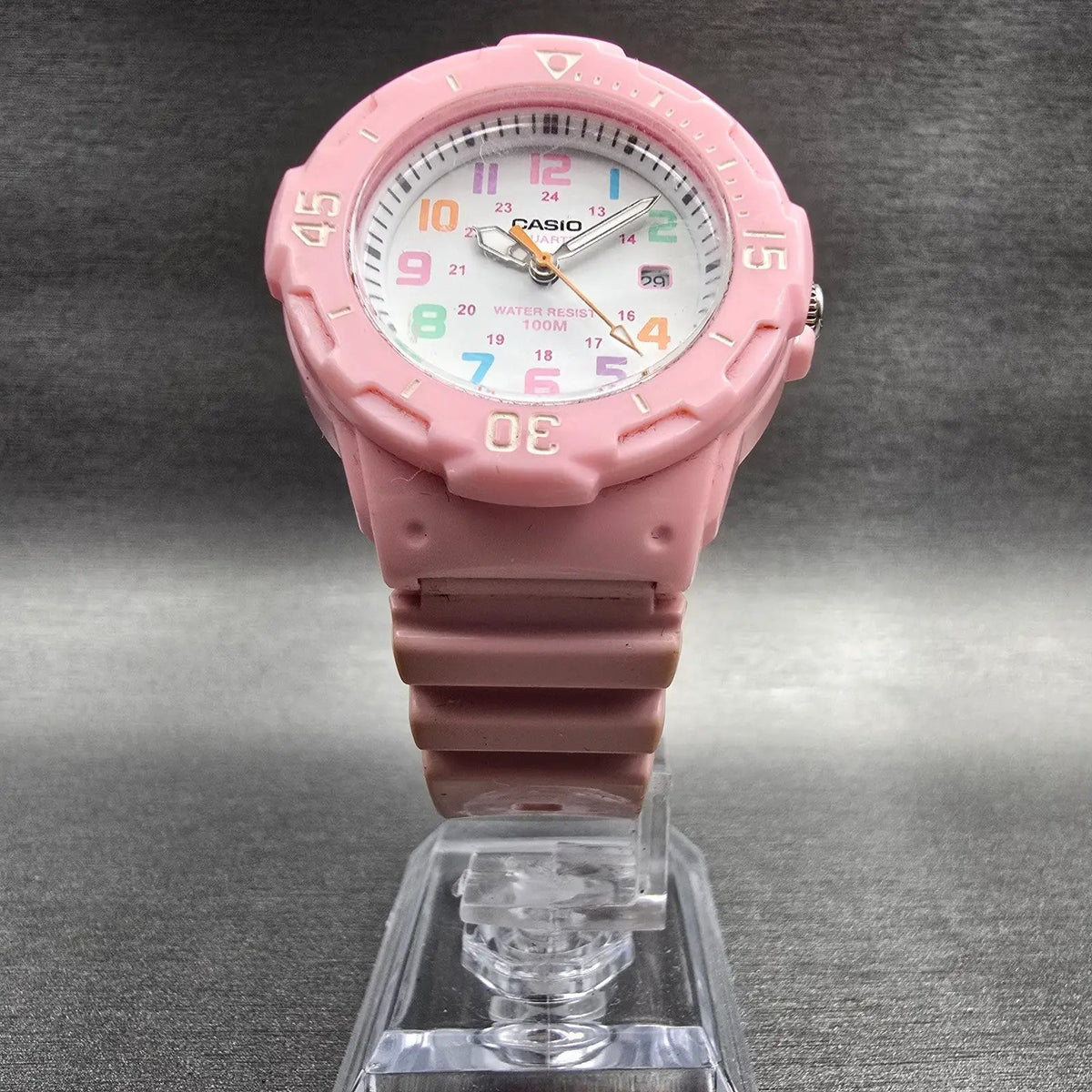 Casio Dive Watch Women 33mm White Dial Pink Date Round LRW-200H New Battery5