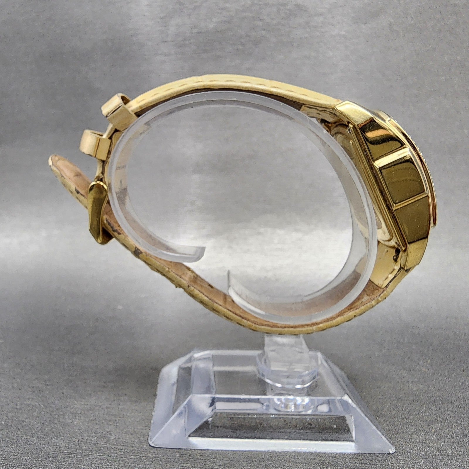 Invicta Lupah Watch Women 26mm MOP Dial Gold Tone Oval 0160 New Battery8