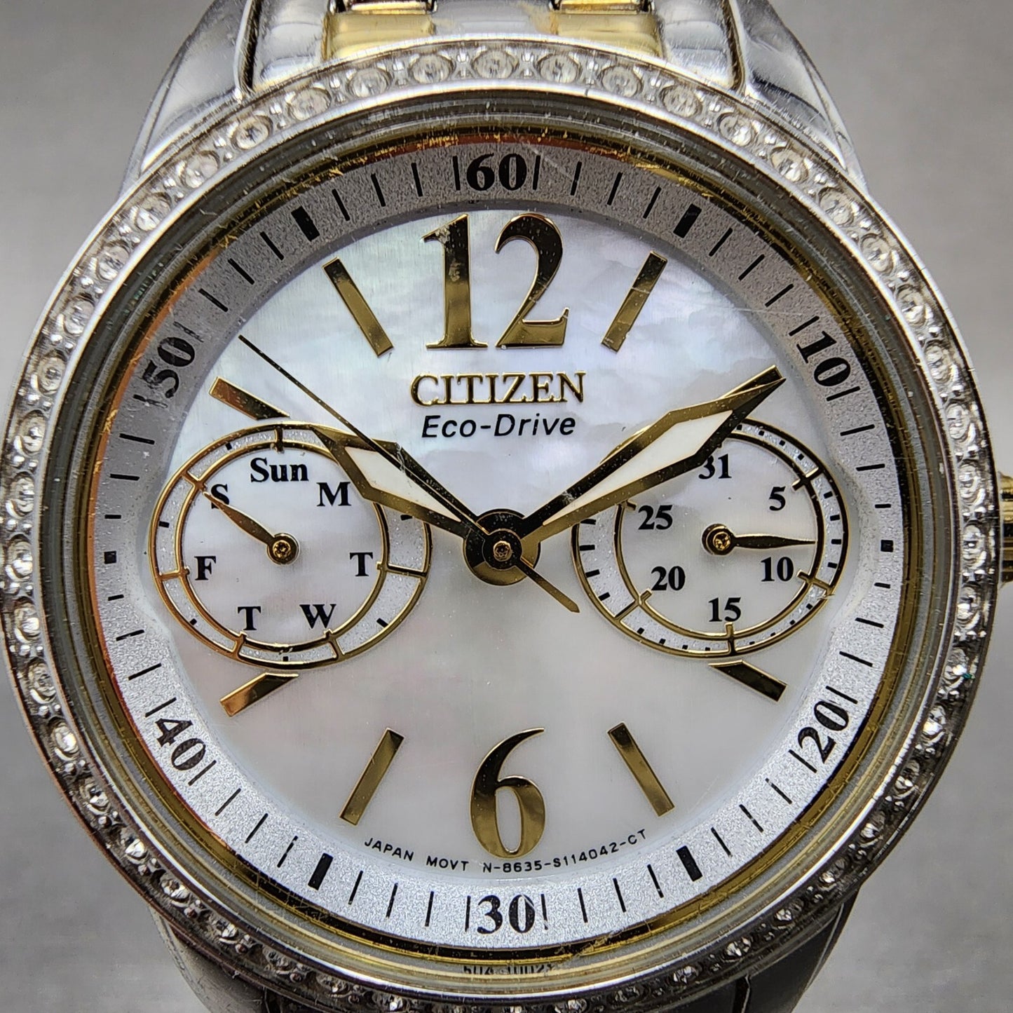 Citizen Eco-Drive Watch Women 32mm MOP Dial Two Tone Daydate Round 8635 Runs