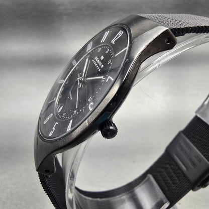 Skagen Denmark Watch Men 37mm Black Dial Titanium Date Round 233XLTMB New Batt T2