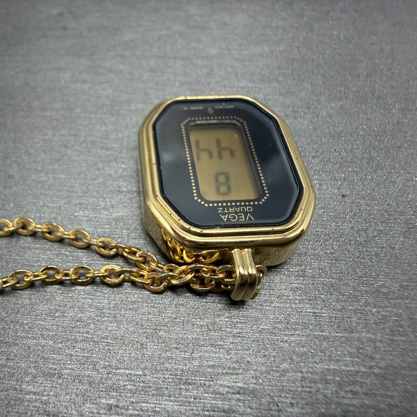 Vega Necklace Watch Women Digital LCD Gold Tone Octagon New Battery Vintage4