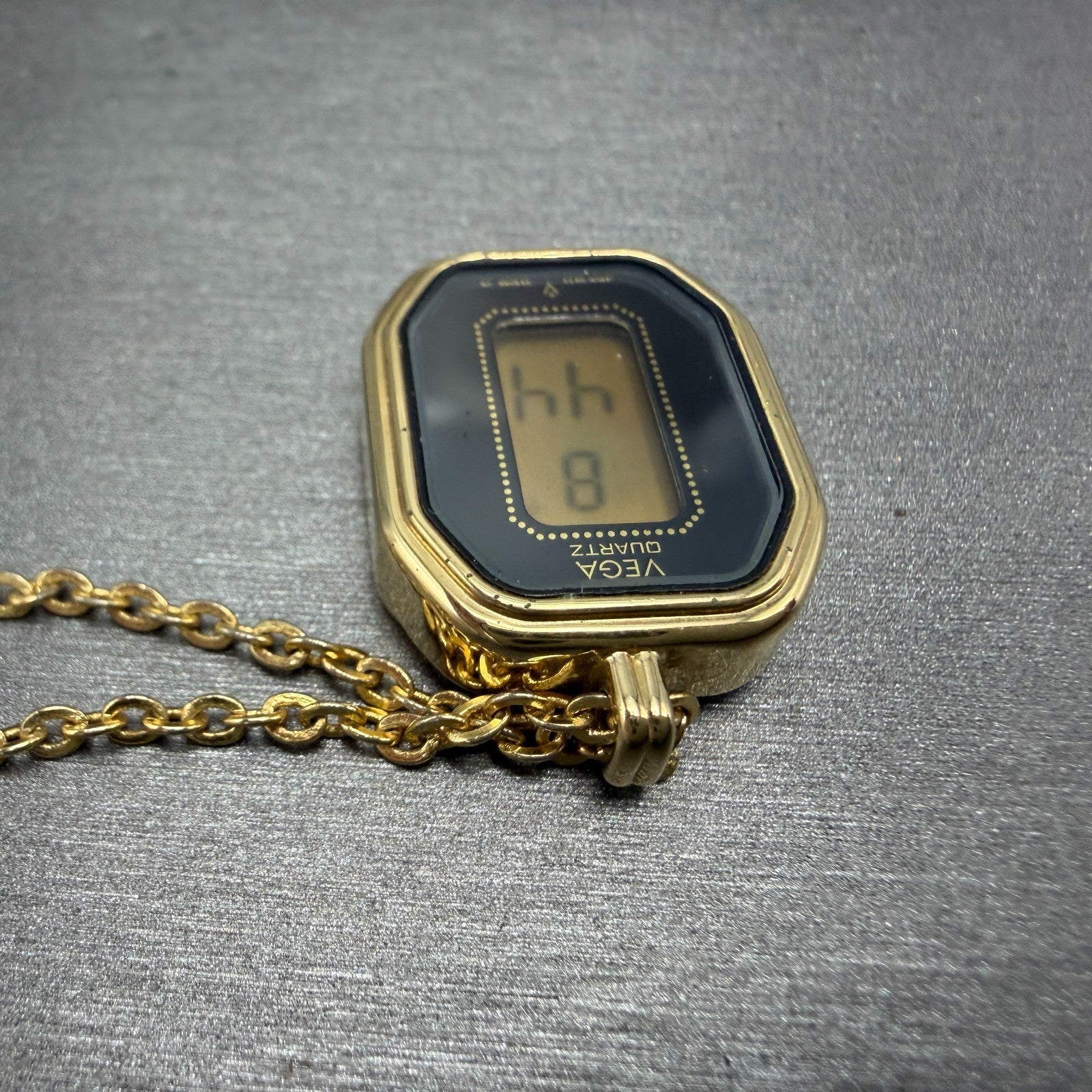 Vega Necklace Watch Women Digital LCD Gold Tone Octagon New Battery Vintage4