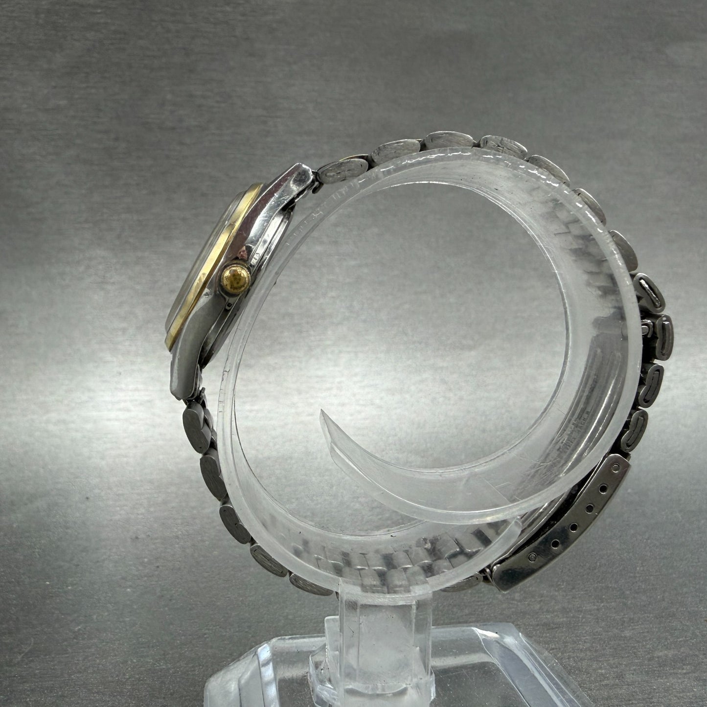 Seiko SQ Watch Women 23mm Silver Dial Two Tone Daydate 3Y03-0A10 New Battery VTG6