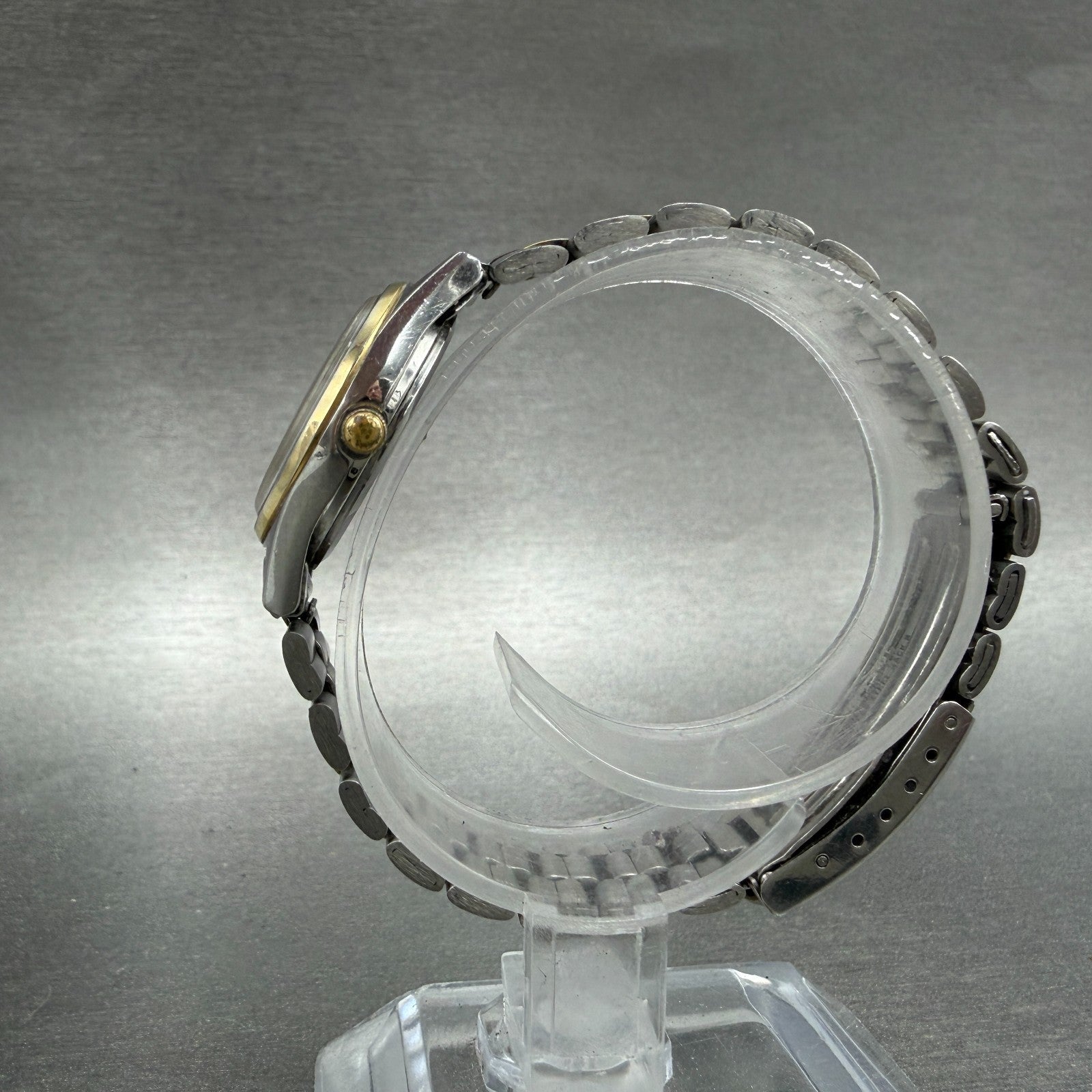 Seiko SQ Watch Women 23mm Silver Dial Two Tone Daydate 3Y03-0A10 New Battery VTG6