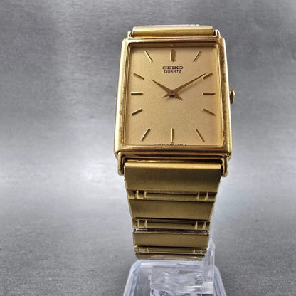 Seiko Tank Watch Men 25mm Gold Dial Gold Tone Rectangle 5Y30-5A09 PARTS Vintage7