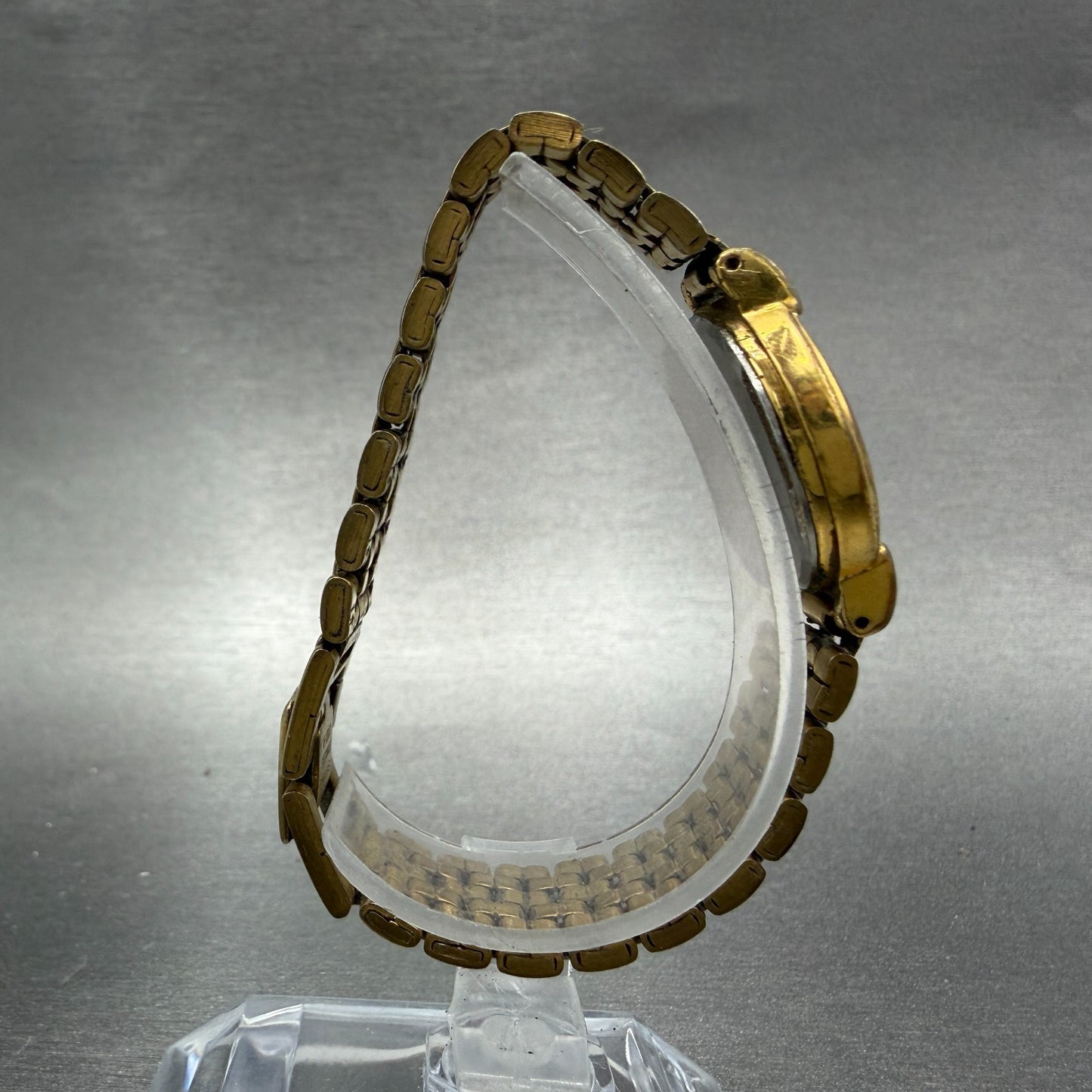 Seiko Watch Women 24mm Champagne Dial Gold Tone Round V701-1781 New Battery8