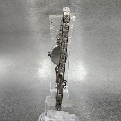 Seiko Solar Watch Women 15mm White Dial Silver Tone Manual 107840 Runs7