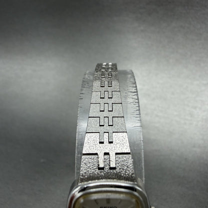 Seiko Watch Women 16mm Silver Dial Silver Tone Rectangle 5420-5079 New Battery4