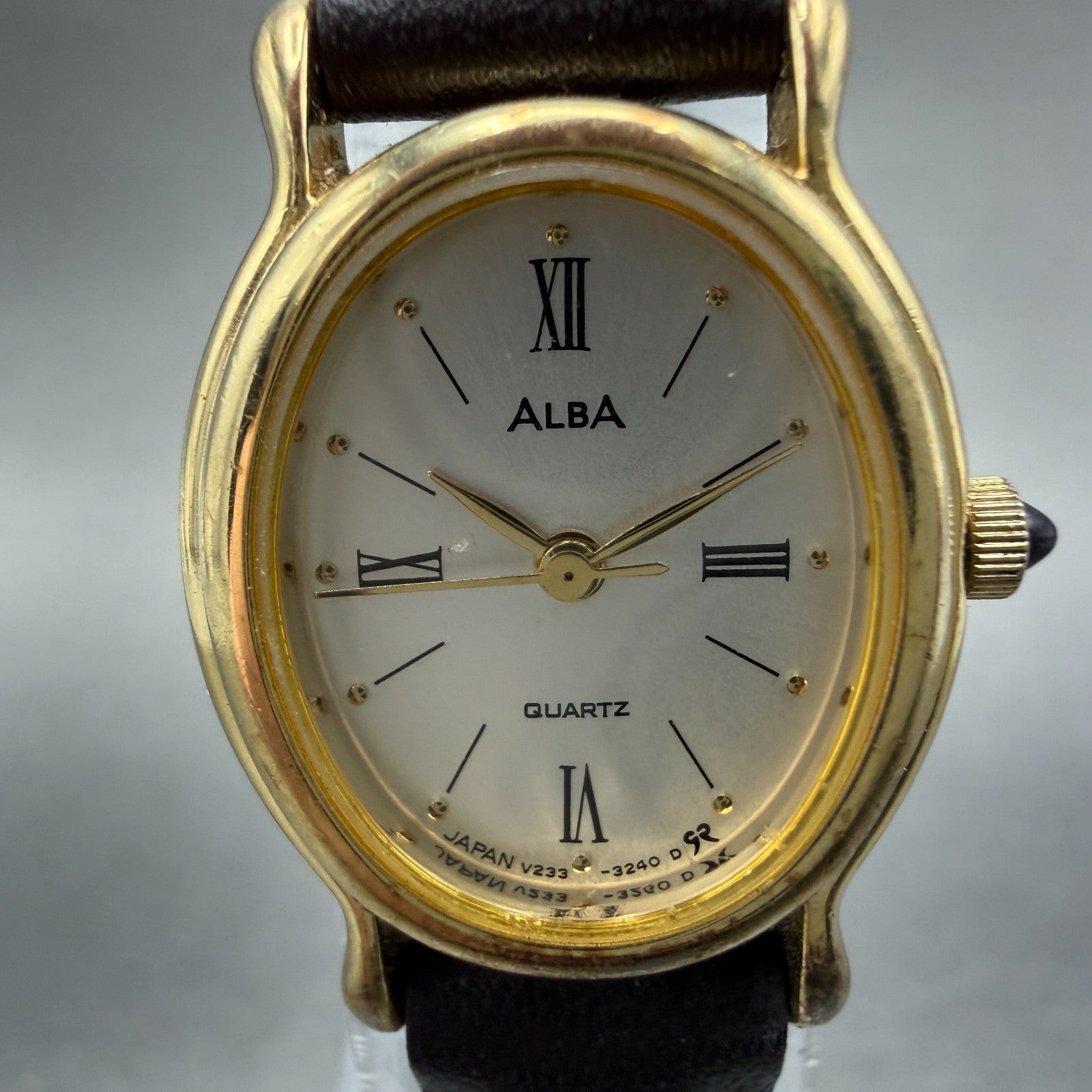 Seiko Alba Watch Women 19mm Silver Dial Gold Tone Oval V233-6270 new Battery1