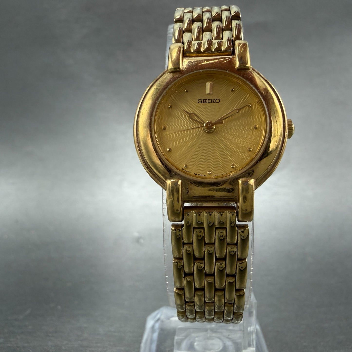 Seiko Watch Women 24mm Champagne Dial Gold Tone Round V701-1781 New Battery VTG5