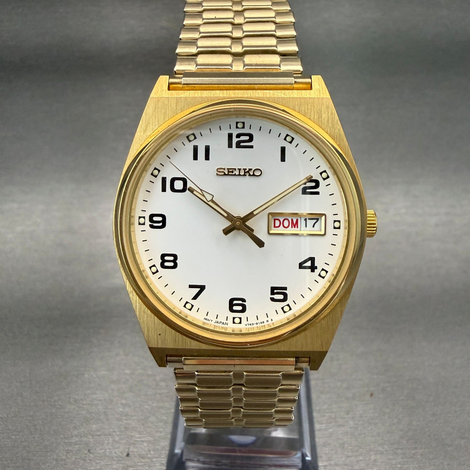 Seiko Watch Men 35mm White Dial Gold Tone Daydate Round V743-9029 New Battery0