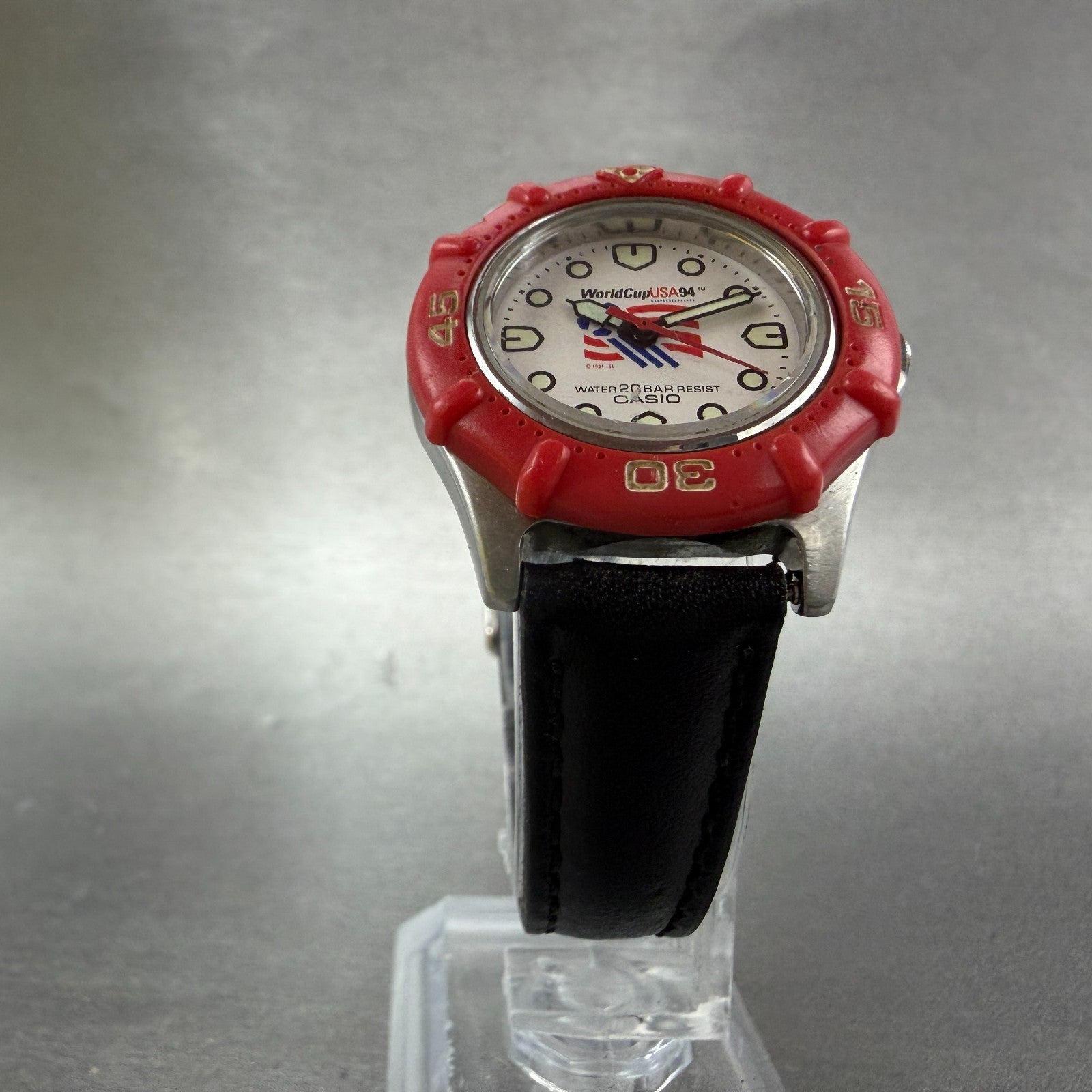 Casio Dive Watch Women 29mm White Dial Silver Tone SWC-13 New Bat World Cup USA5