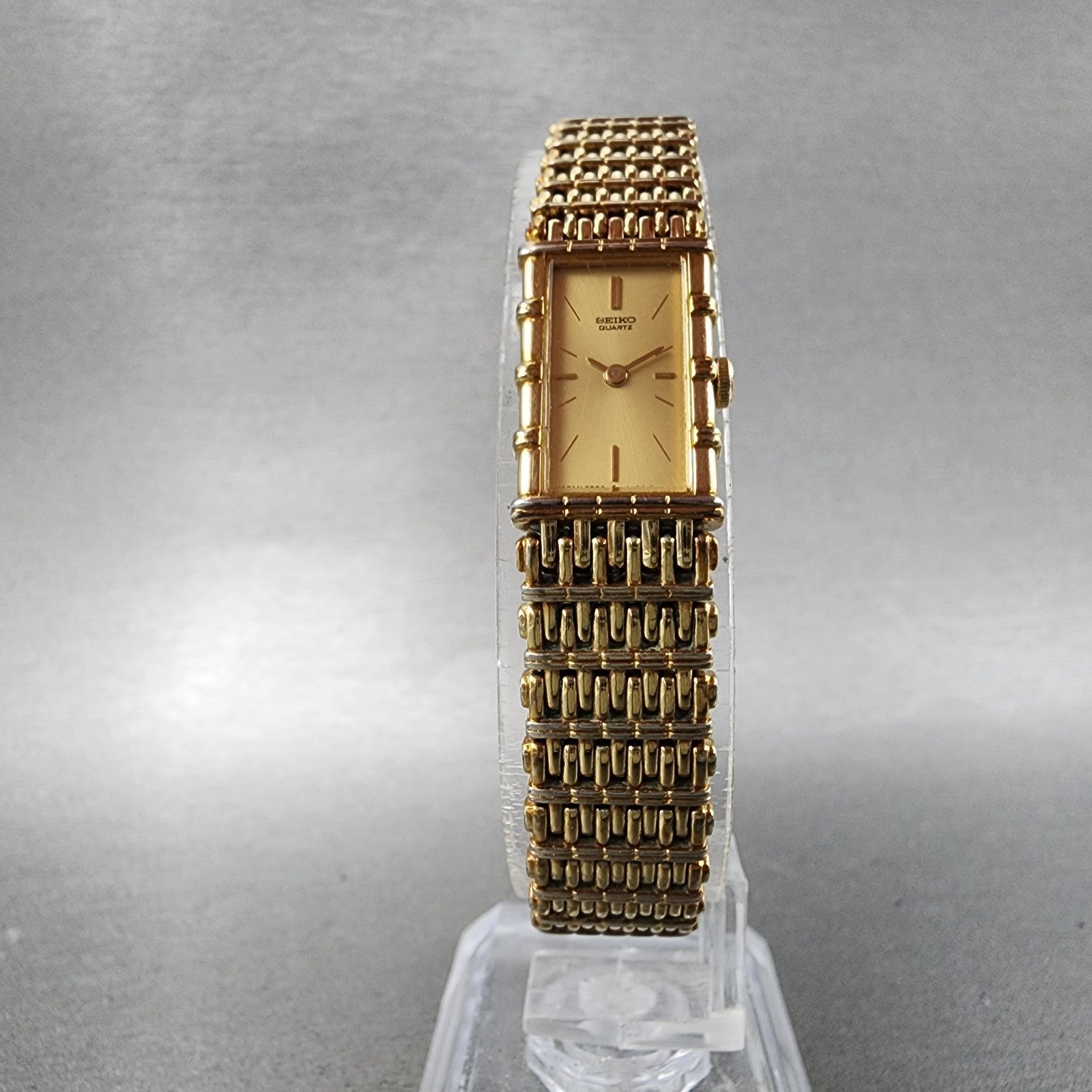 Seiko Tank Watch Women 12mm Champagne Dial Gold Tone 2e205079 New Battery5