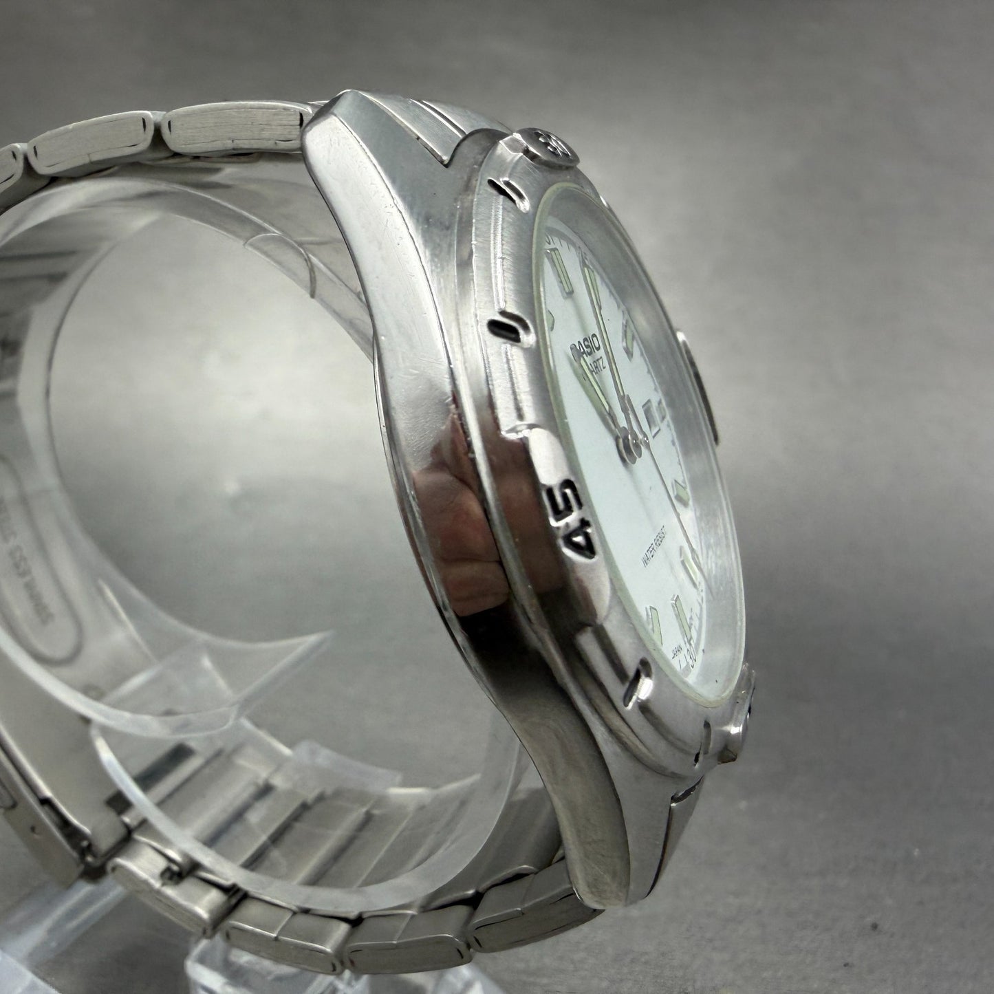 Casio Dive Watch Men 41mm White Dial Silver Tone Date Round MTP-1244 PARTS VTG4