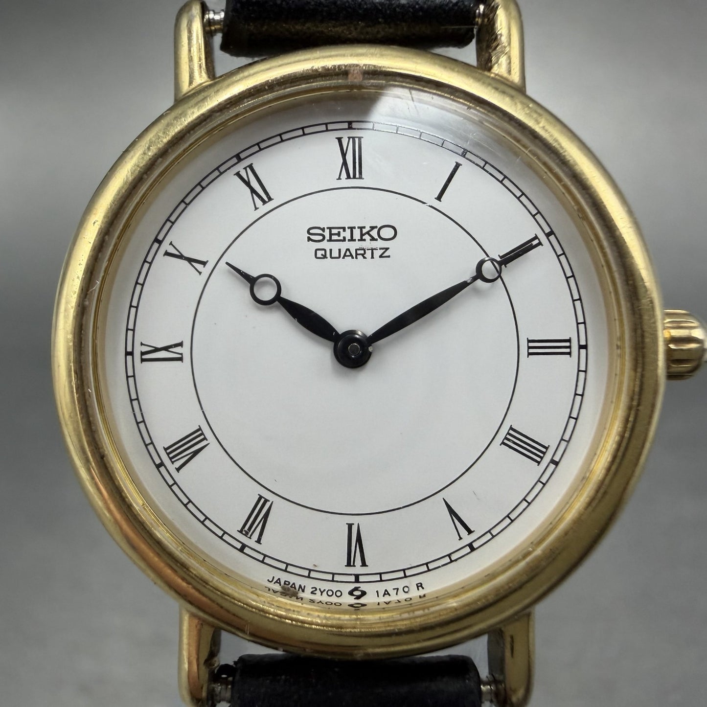 Seiko Watch Women 24mm White Dial Gold Tone Round 2Y00-0A50 New Battery1