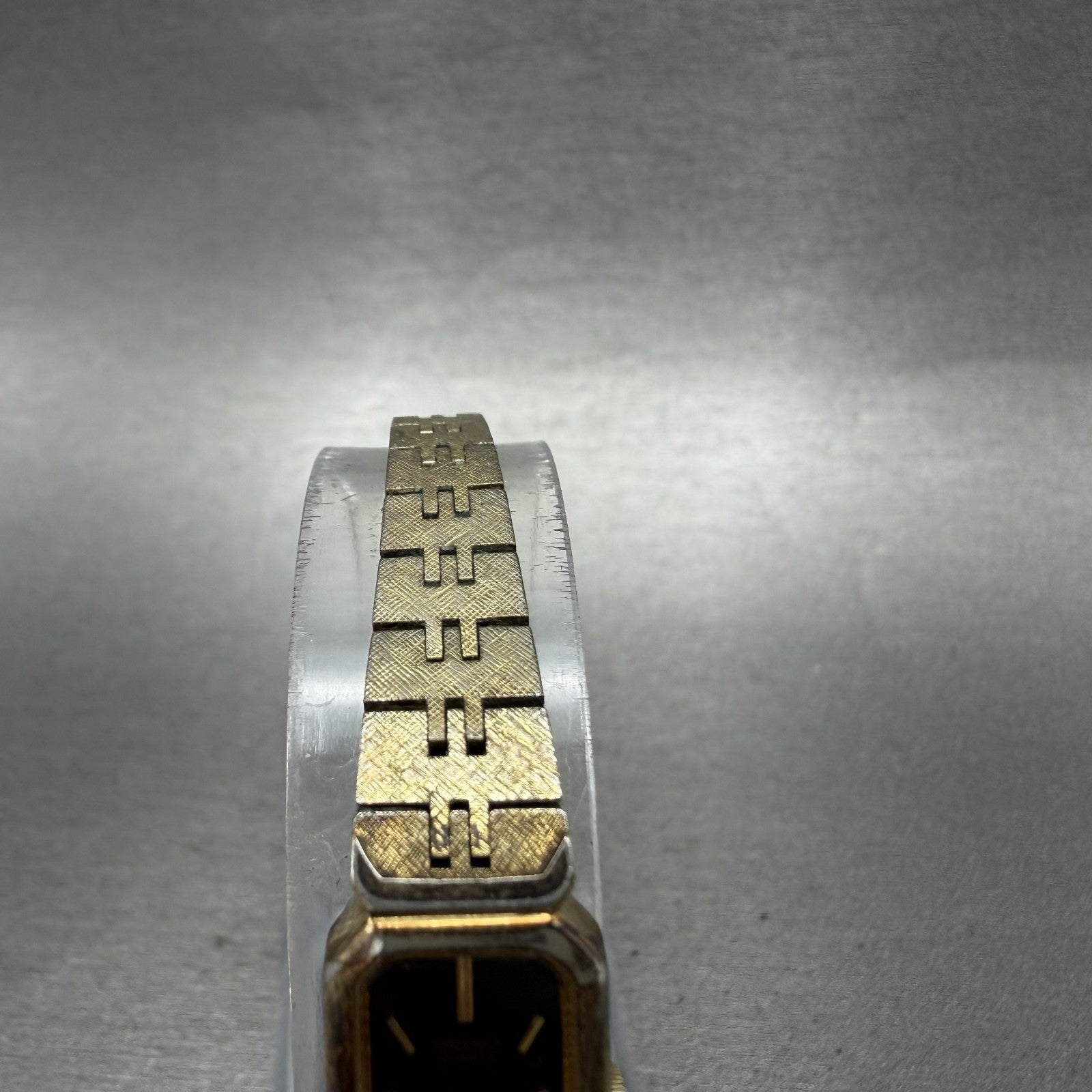 Seiko Tank Watch Women 13mm Black Dial Gold Tone Rectangle 13205649 New Battery4
