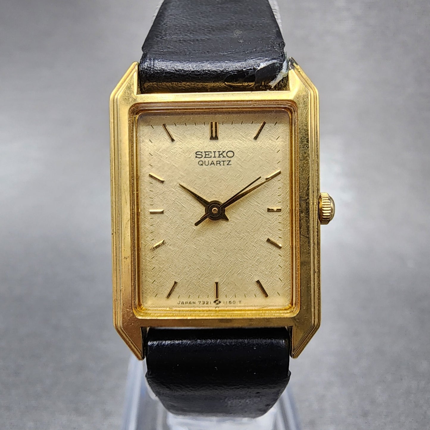 Seiko Tank Watch Women 19mm Champagne Dial Gold Tone 73215670 New Battery0