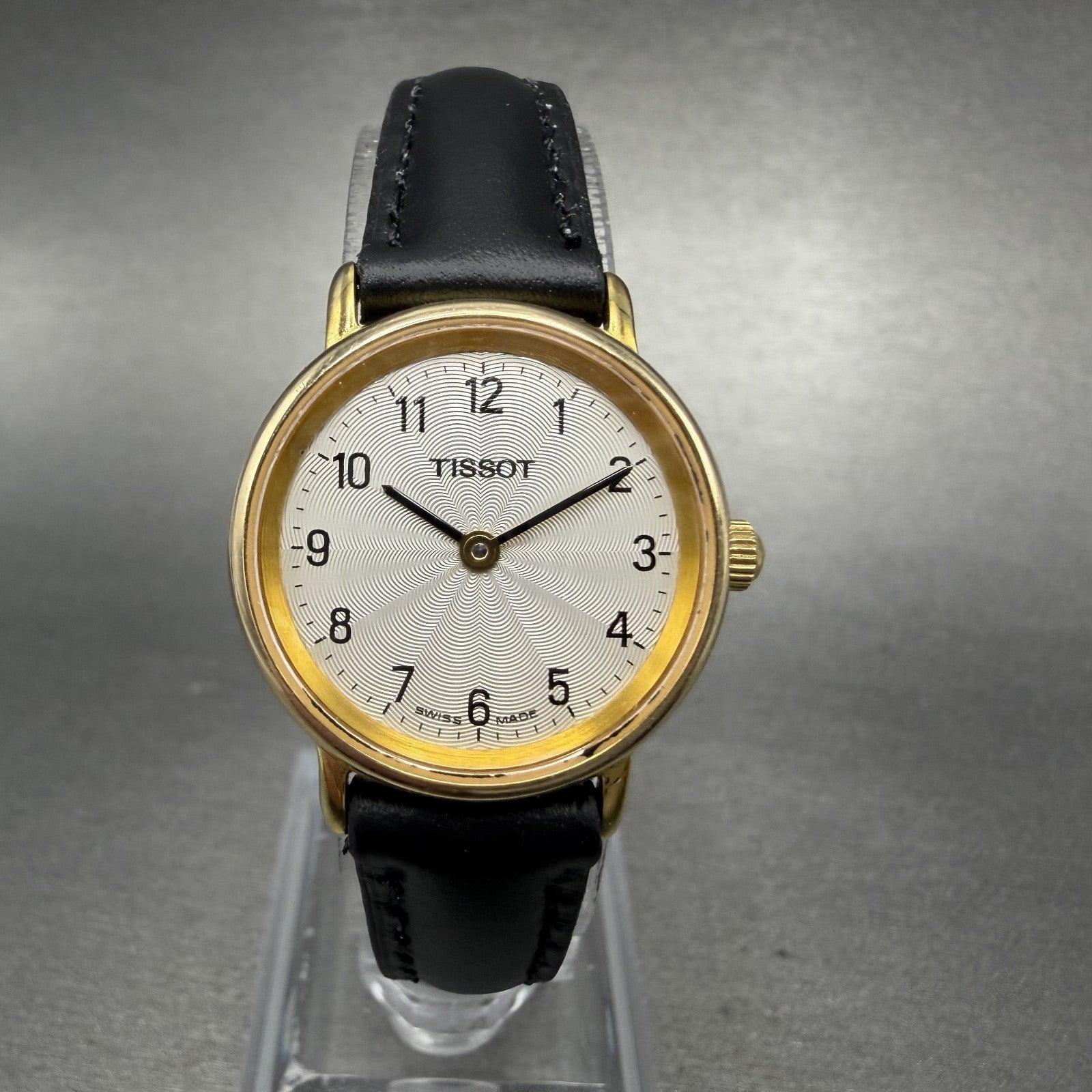 Tissot Watch Women 24mm White Dial Gold Tone Round Leather Band T852K New Batt0