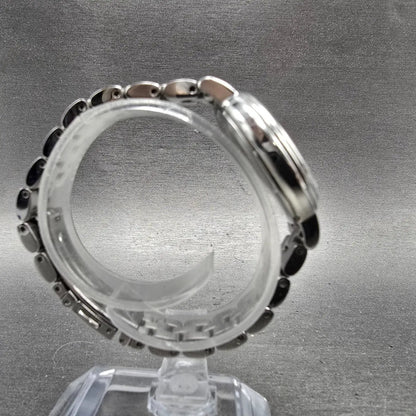 Citizen Eco-Drive Watch Women 31mm Silver Dial Silver Tone Date E011-R013319 Run8