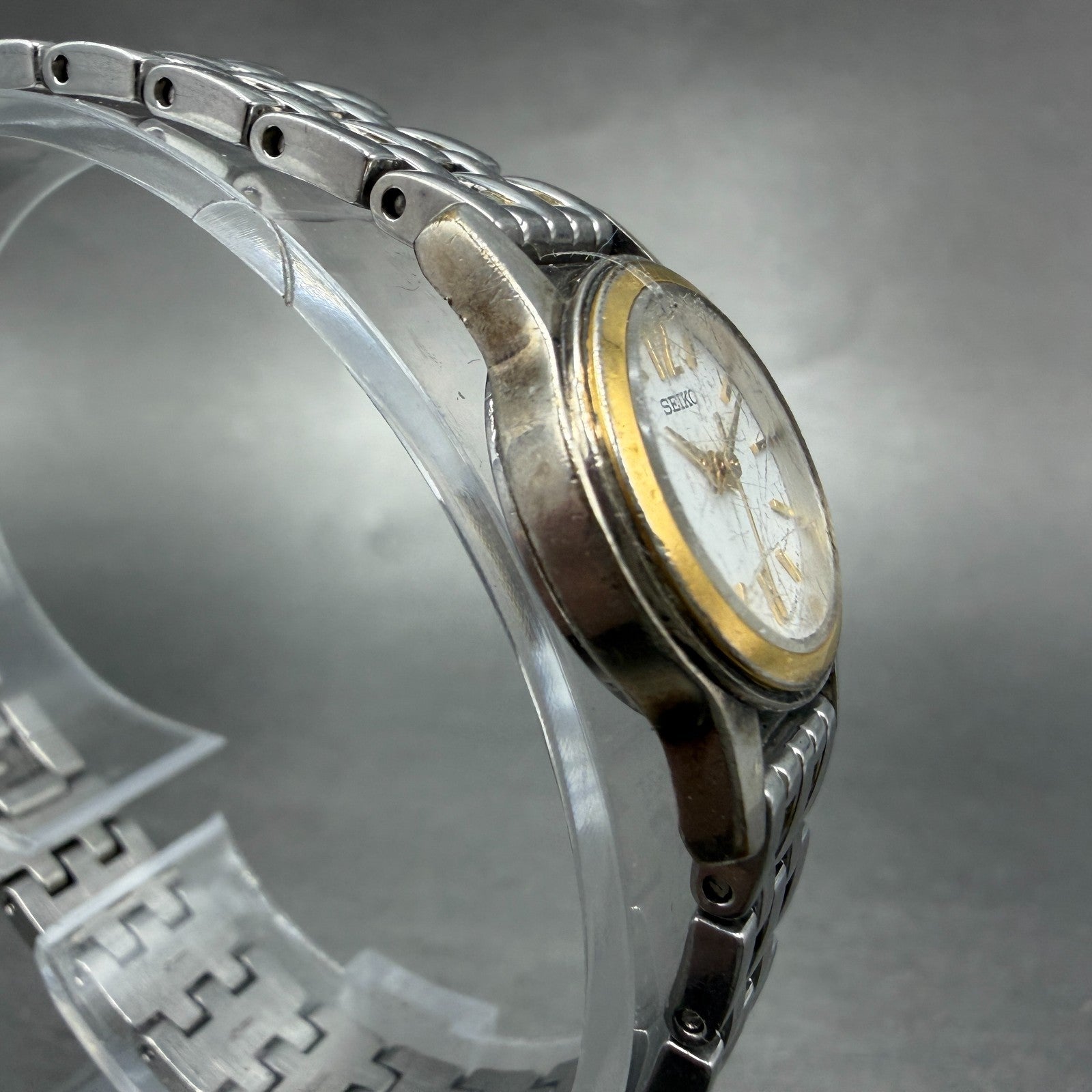 Seiko Watch Women 19mm White Dial Two Tone Round 1n01-0gd0 New Battery Vintage3