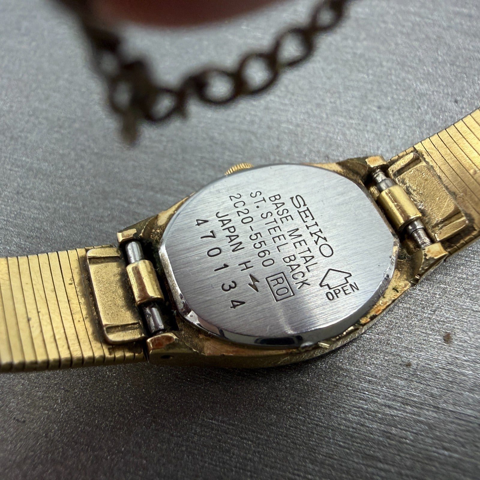 Seiko Watch Women 16mm Champagne Dial Gold Tone Rectangle 2C20-5560 New Battery9