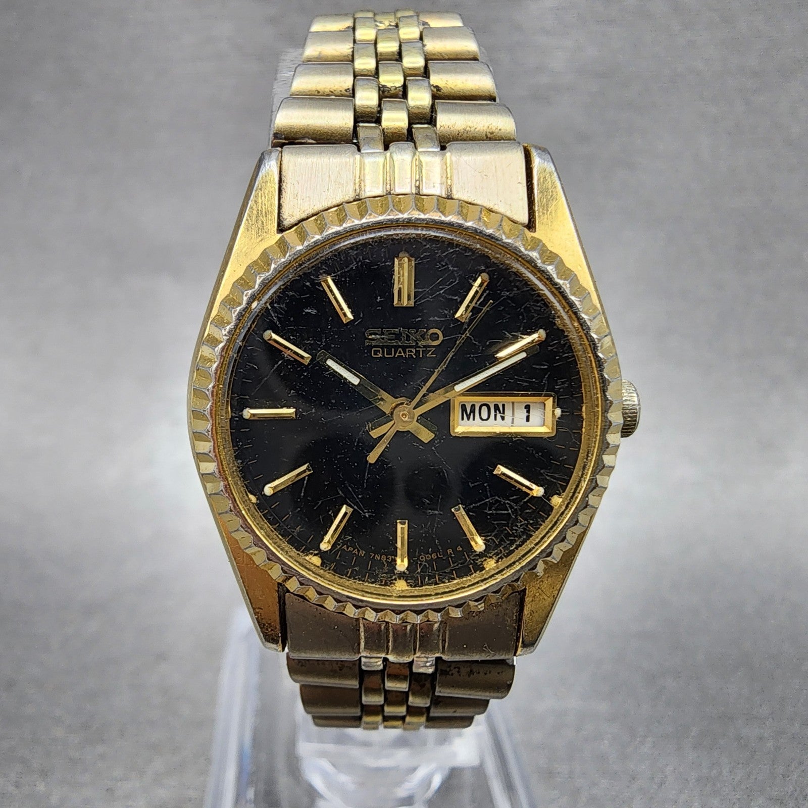 Seiko Watch Women 24mm Black Tone Gold Tone Daydate Round 7n830049 New Battery0