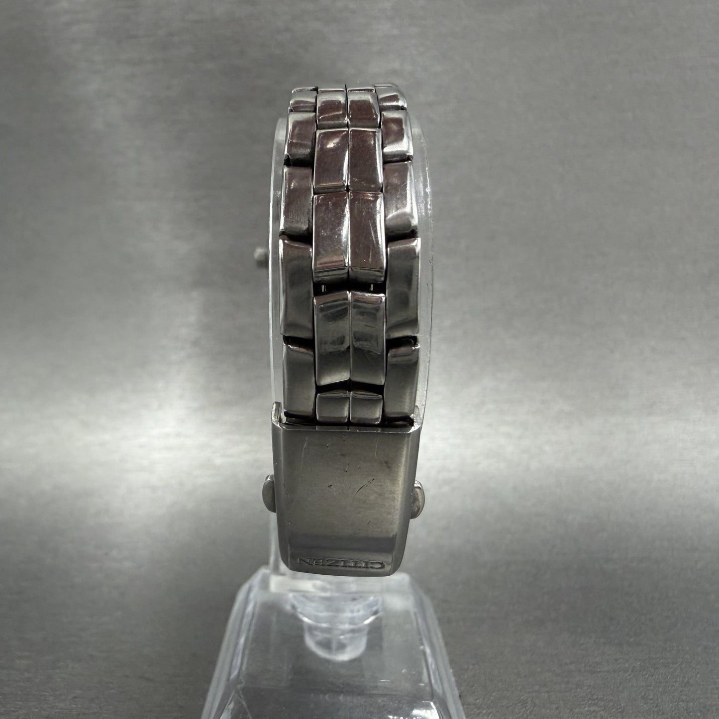 Citizen Watch Women 25mm Silver Dial Silver Tone Daydate 1002-S0474389 New Batt7