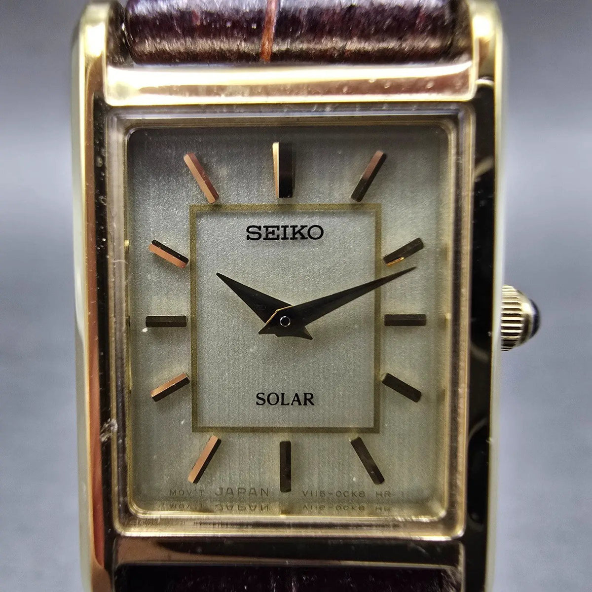 Seiko Solar Tank Watch Women 18mm Champagne Dial Gold Tone V115-0BD0 Runs JP1