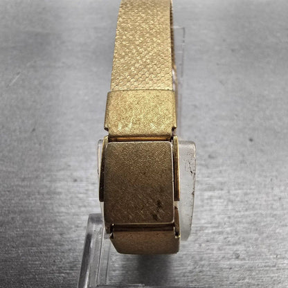 Seiko Lassale Watch Women 14mm Black Dial Gold Tone Rectangle 8420-5109 New Batt7