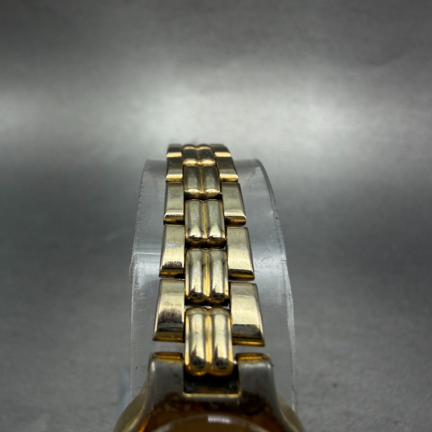 Seiko Watch Women 17mm Champagne DIla Gold Tone Oval 1F20-5B19 New Battery VTG4