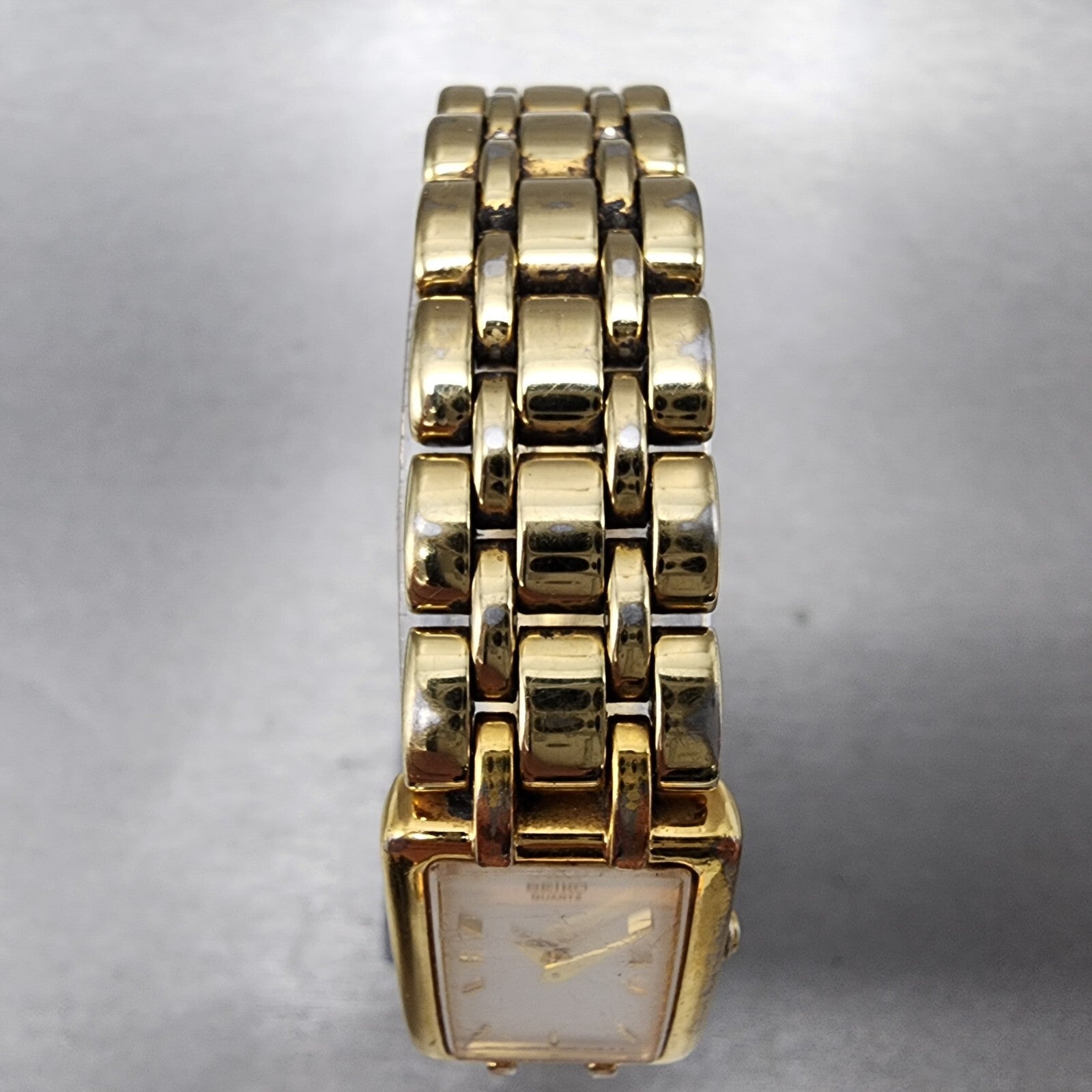 Seiko Tank Watch Women 17mm White Dial Gold Tone Rectangle 1N006B79 New Batt4