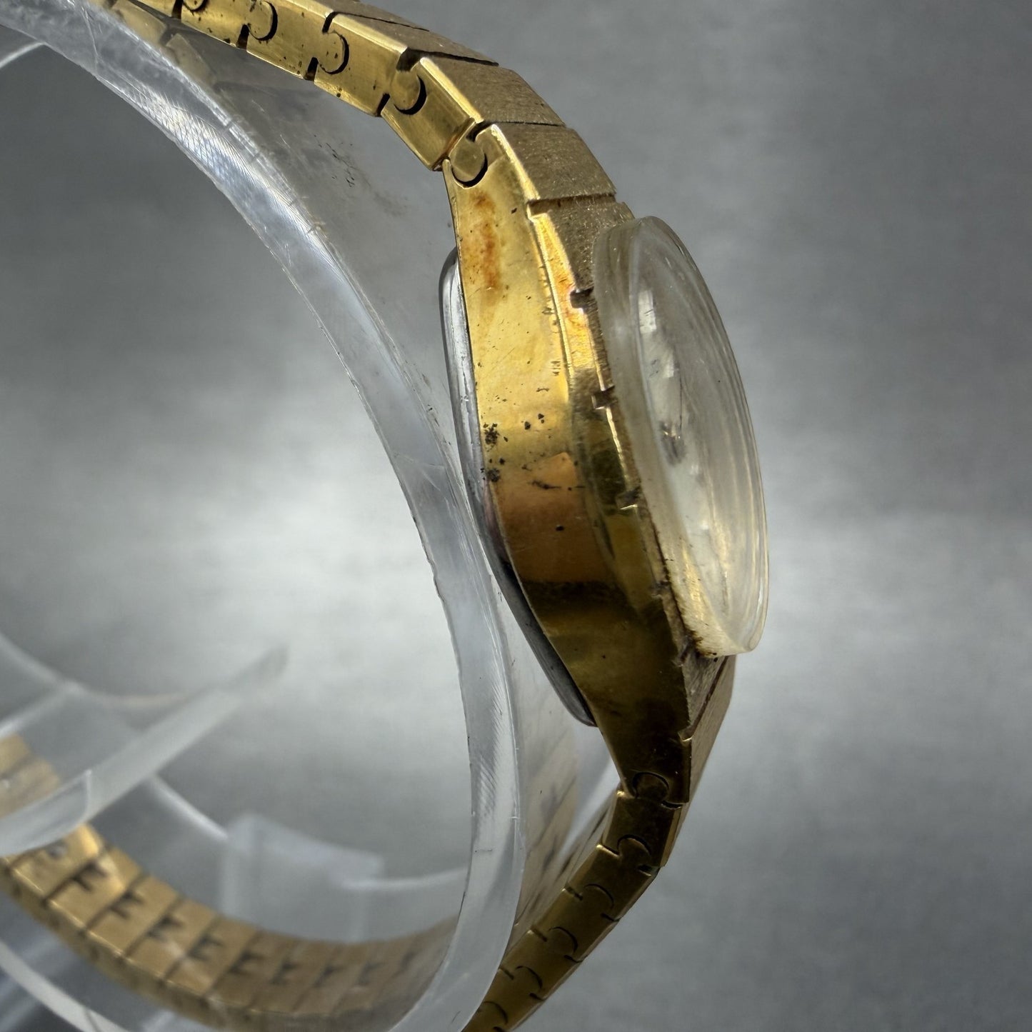 Hamilton Watch Women 16mm White Dial Gold Tone Oval New Battery Vintage3