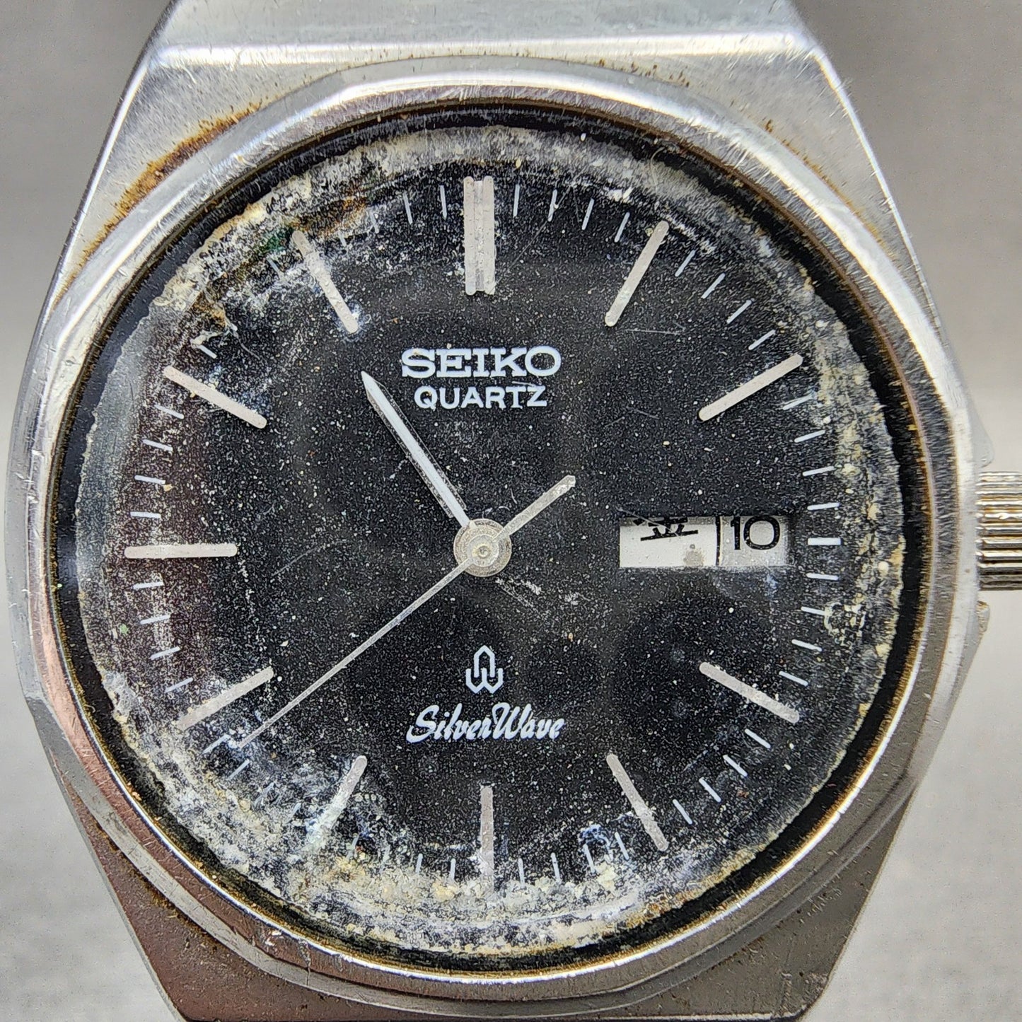 Seiko Silver Wave Watch Men 35mm Black Dial Silver Tone Daydate 64337000 PARTS2