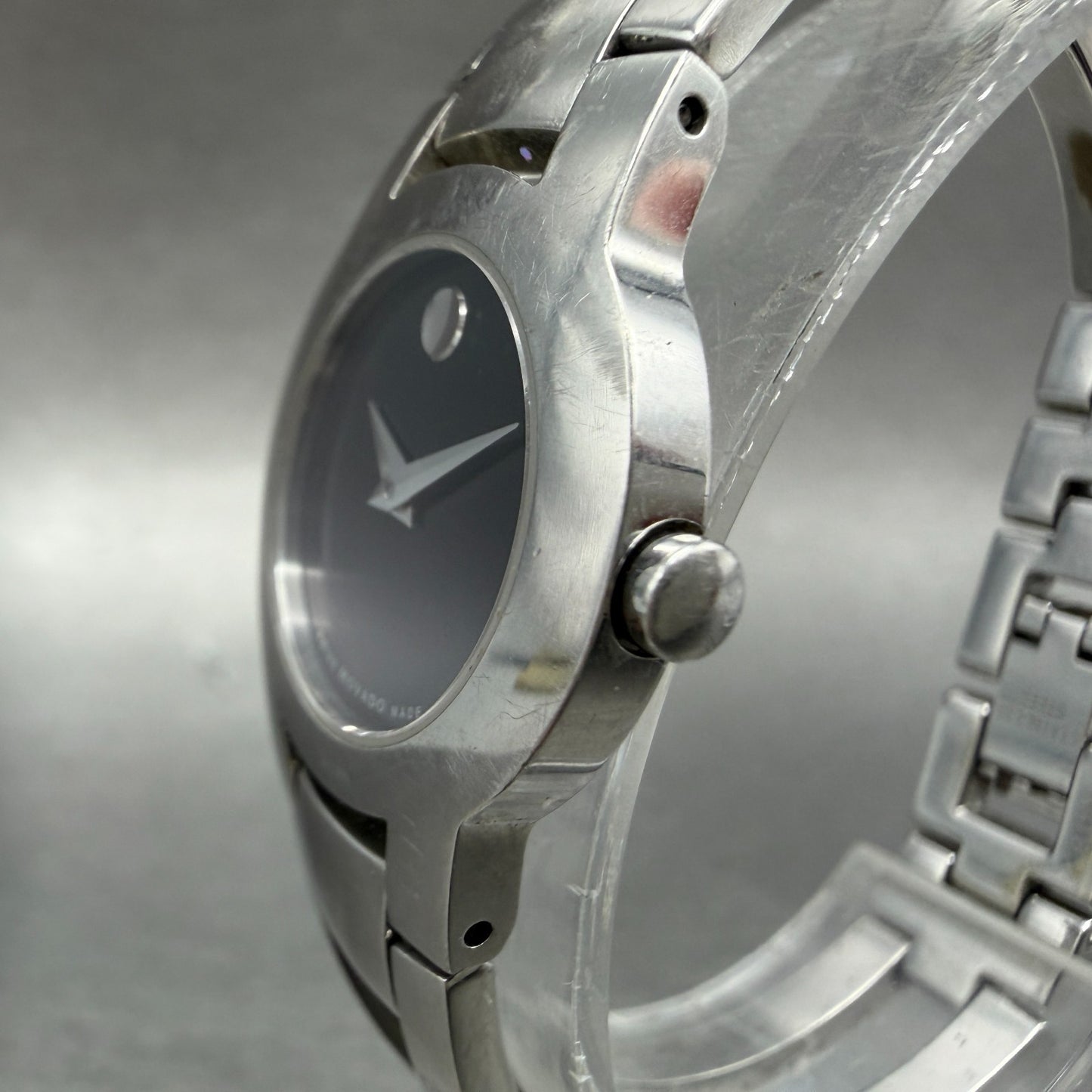 Movado Amorosa Watch Women 24m Black Dial Silver Tone Round 84 E4 1842 NewBat A82
