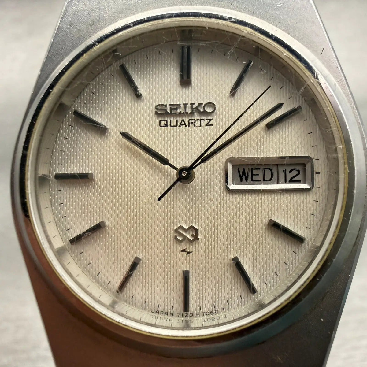 48304831