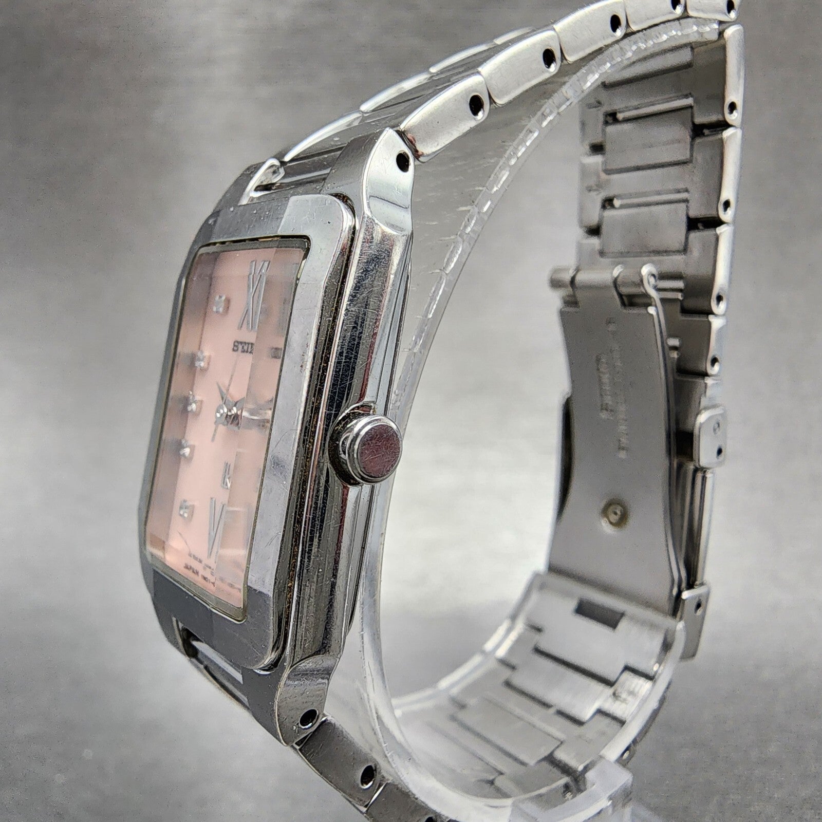 Seiko Lukia Tank Watch Women 20mm Pink Dial Silver Tone Rectangle New Battery2