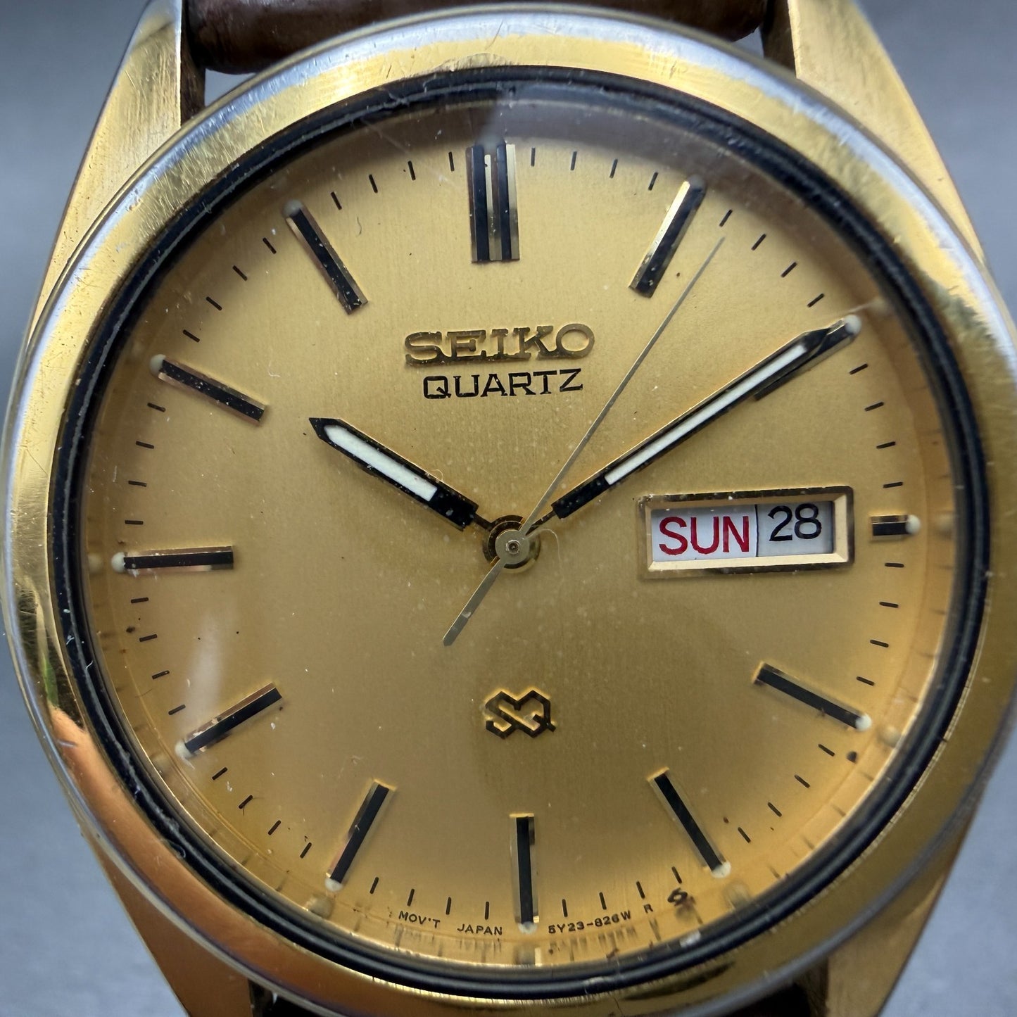 Seiko SQ Watch Men 37mm Champagne Dial Gold Tone Daydate 5Y23-8189 New Battery1
