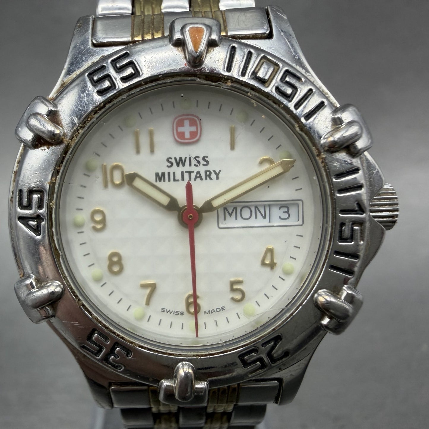 Swiss Military Watch Women 29mm White Dial Two Tone Daydate Round New Battery A11
